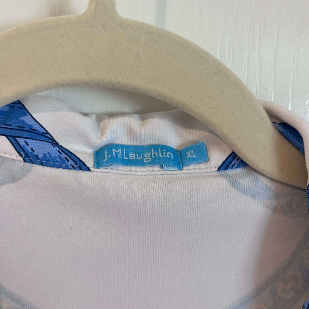J. McLaughlin Blue and White Chain Print Top - Picture 4 of 4